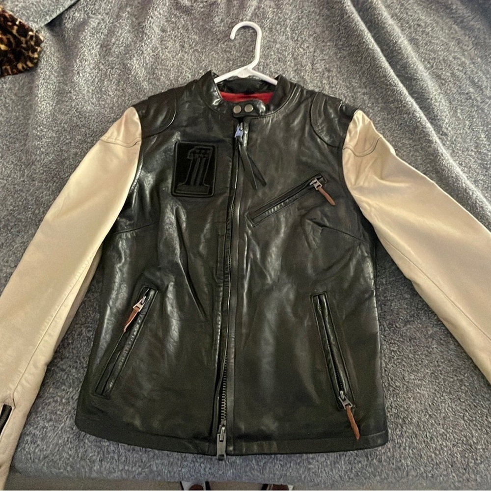 Women’s small Harley Davidson leather motorcycle jacket